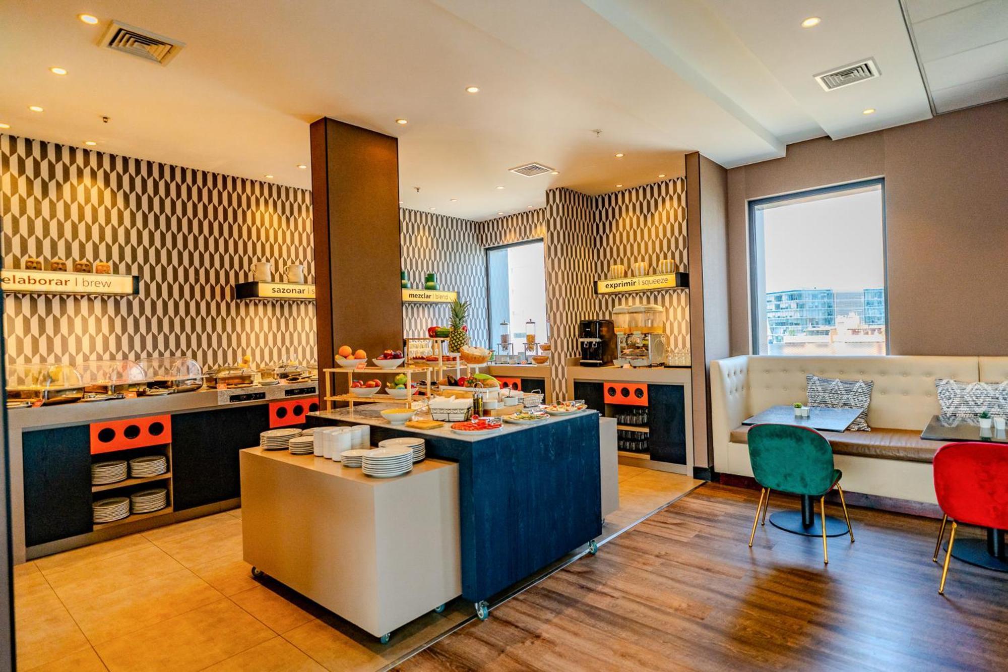 Hampton By Hilton Santiago Las Condes Zewnętrze zdjęcie