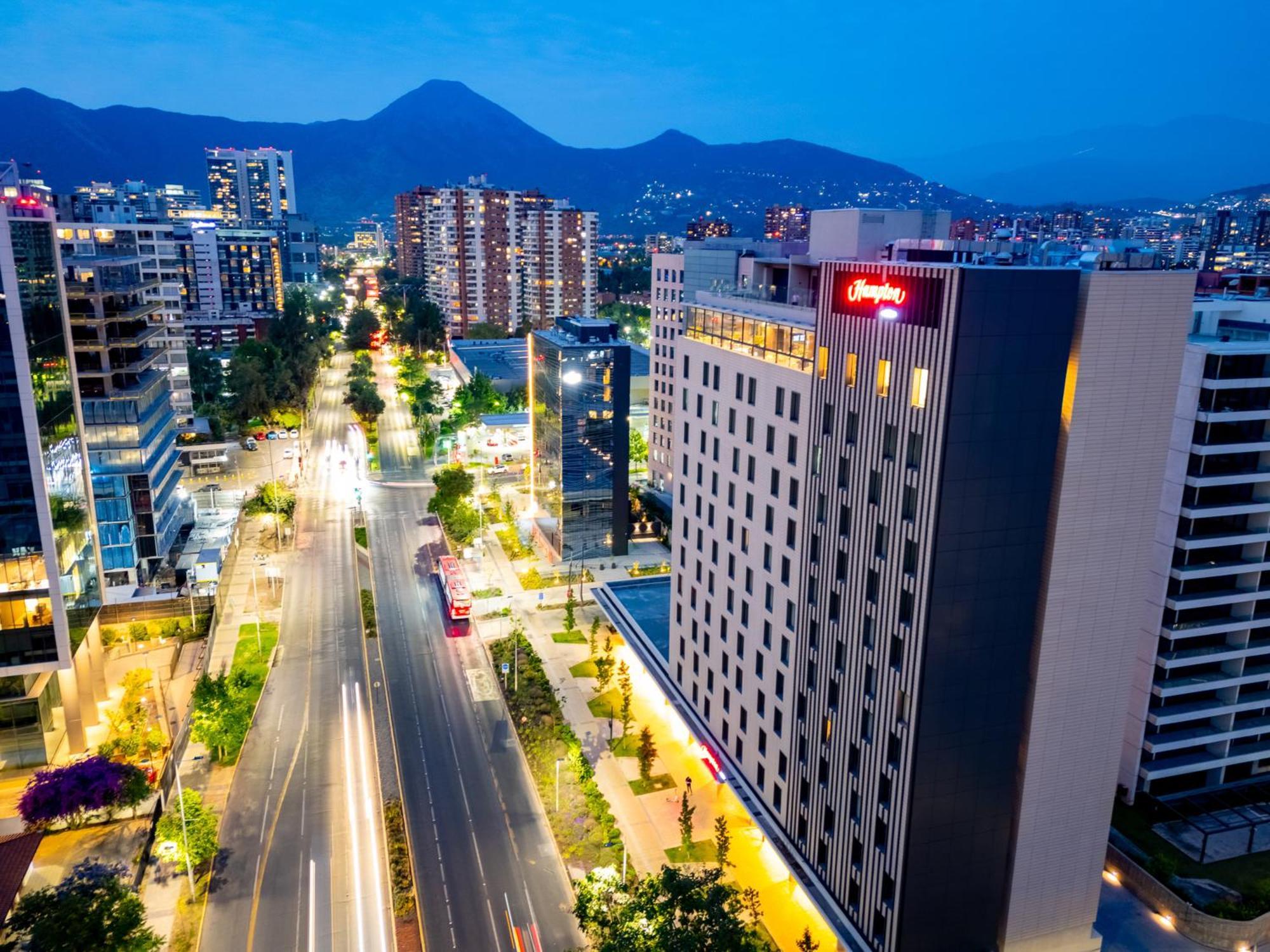 Hampton By Hilton Santiago Las Condes Zewnętrze zdjęcie